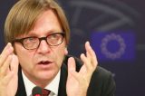 Colpo di scena M5S. Vota per entrare al gruppo pro euro ALDE, ma Guy Verhofstadt esclude l’adesione