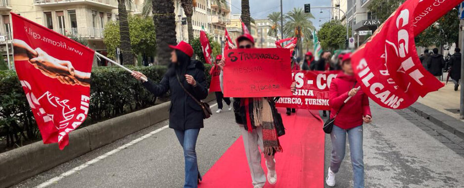 Messina, sciopero regionale pre-natalizio dei lavoratori Zara, Stradivarius e Bershka